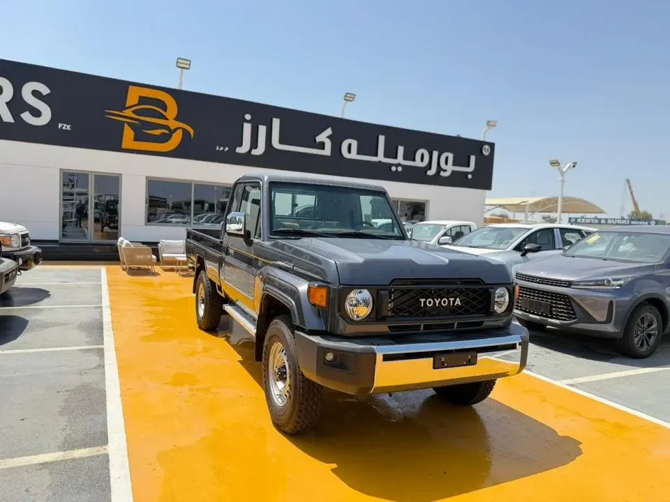 Toyota Land Cruiser Pick Up Std 4.0L Double Cab Utility 4WD