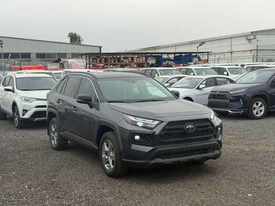 Toyota RAV4 TOYOTA RAV4 XLE PUSH START