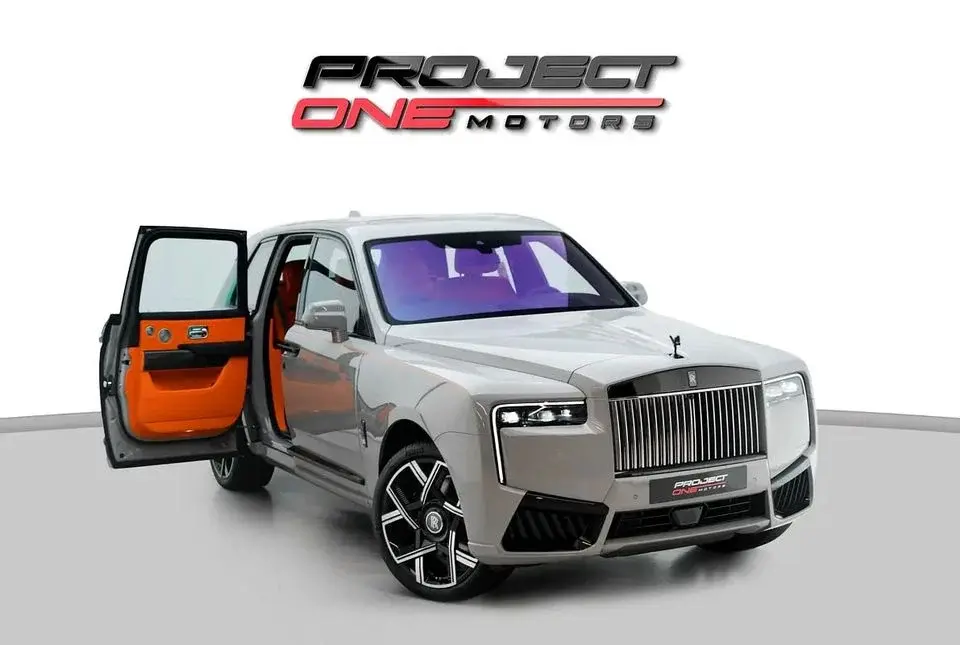 Rolls-Royce Cullinan BLACK BADGE WITH WARRANTY AND SERVICE CONTRACT