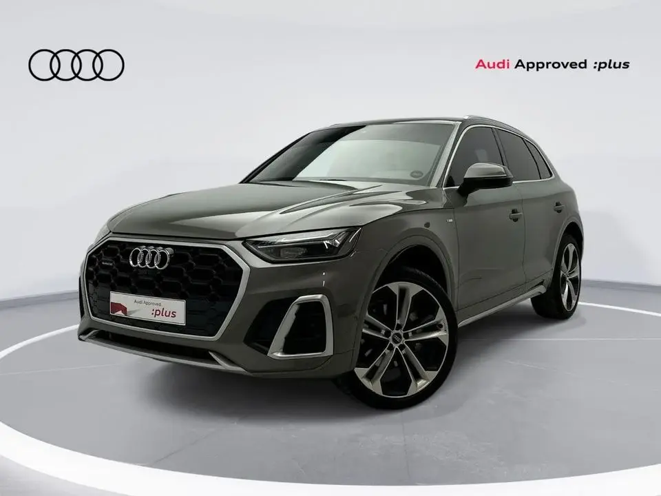Audi Q5 45 TFSI Quattro Design 2.0L Q5 S line 45 TFSI quattro 249hp (Ref# 93948)