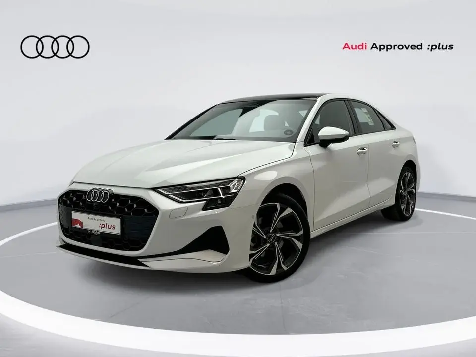 Audi A3 A3 Sedan Advanced 35 TFSI 150hp Progress (Ref# 03209)