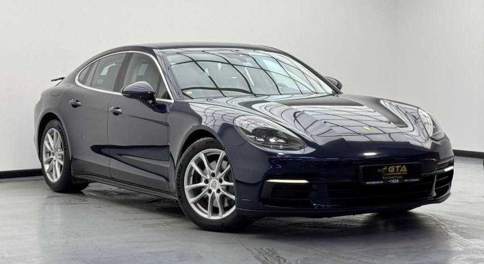 Porsche Panamera 2017 Porsche Panamera 4S, Full Service History, Sport Chrono Package, Excellent Condition, GCC