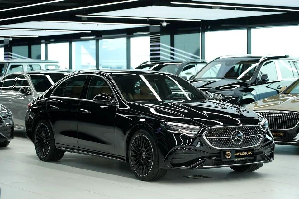 Mercedes-Benz E300 E 300 GCC 0km Agency Warranty AMG Package