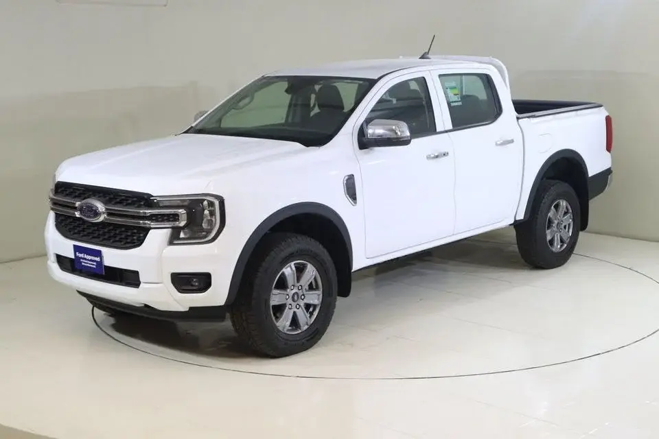 Ford Ranger XLT 2.0T Diesel RDD3425 / AL TAYER MOTORS / AL QOUZ SHOWROOM