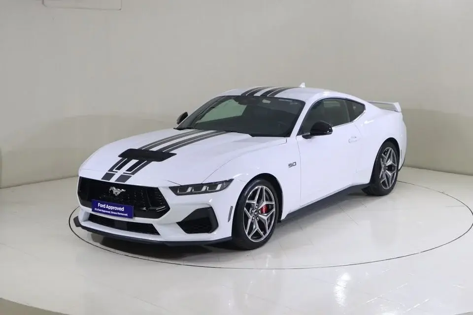 Ford Mustang GT Premium 5.0L (486 HP) Coupe A/T MCP4225G / AL TAYER MOTORS AL QOUZ SHOWROOM