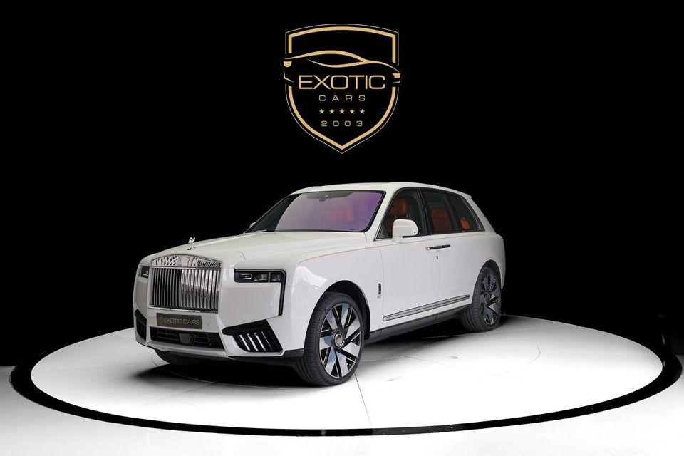 Rolls-Royce Cullinan SILVER BADGE