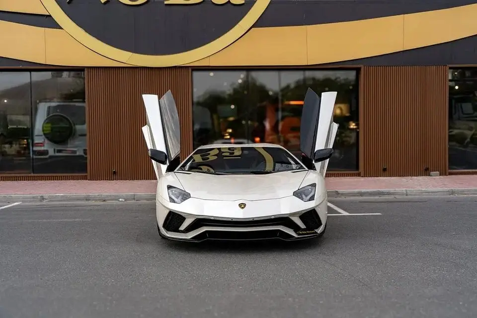 Lamborghini Sian Roadster GCC Specs Super Clean and Low Mileage