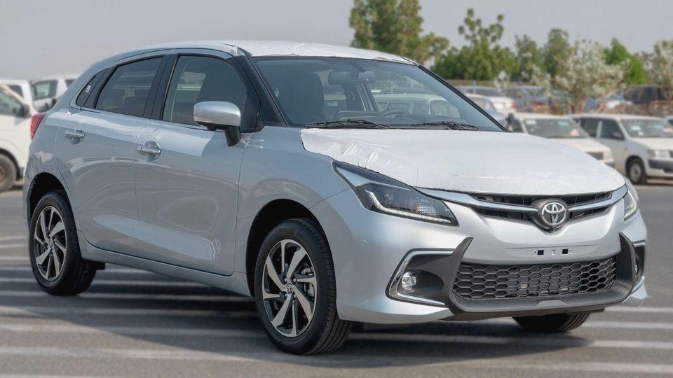 Toyota Starlet (LHD) TOYOTA STARLET 1.5P AT MY2023 - SILVER