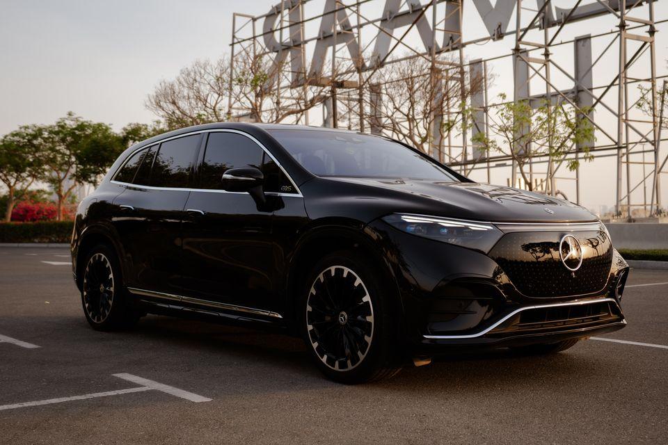 Mercedes-Benz EQS 580 SUV EQS 580 2 motor AMG pakage