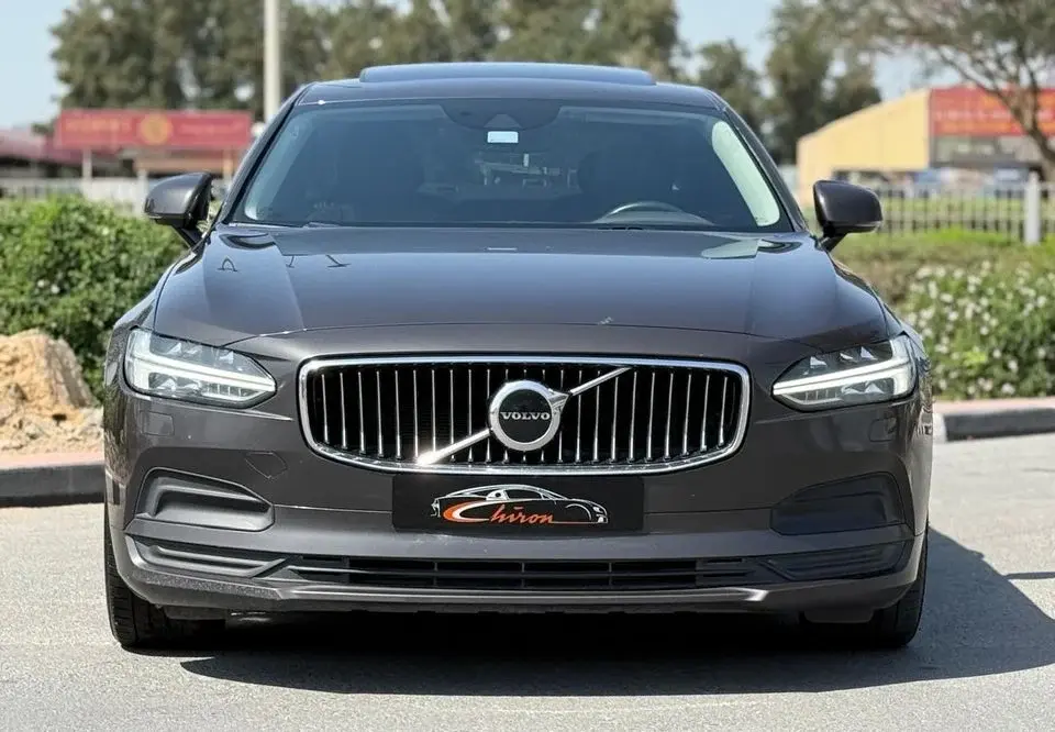 Volvo S90 T5 Momentum 2.0L SPECIAL RAMDAN OFFER VOLVO S90T5 UNLIMITED BRIGHT MOMENTUM 2021 GCC FULL SERVICE HI