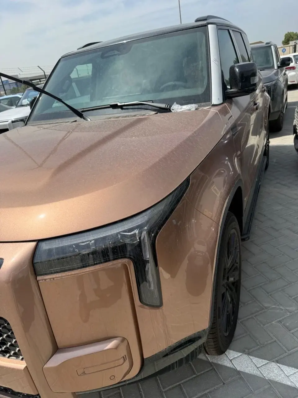 ROX Adamas Adamas 7seater gold-white