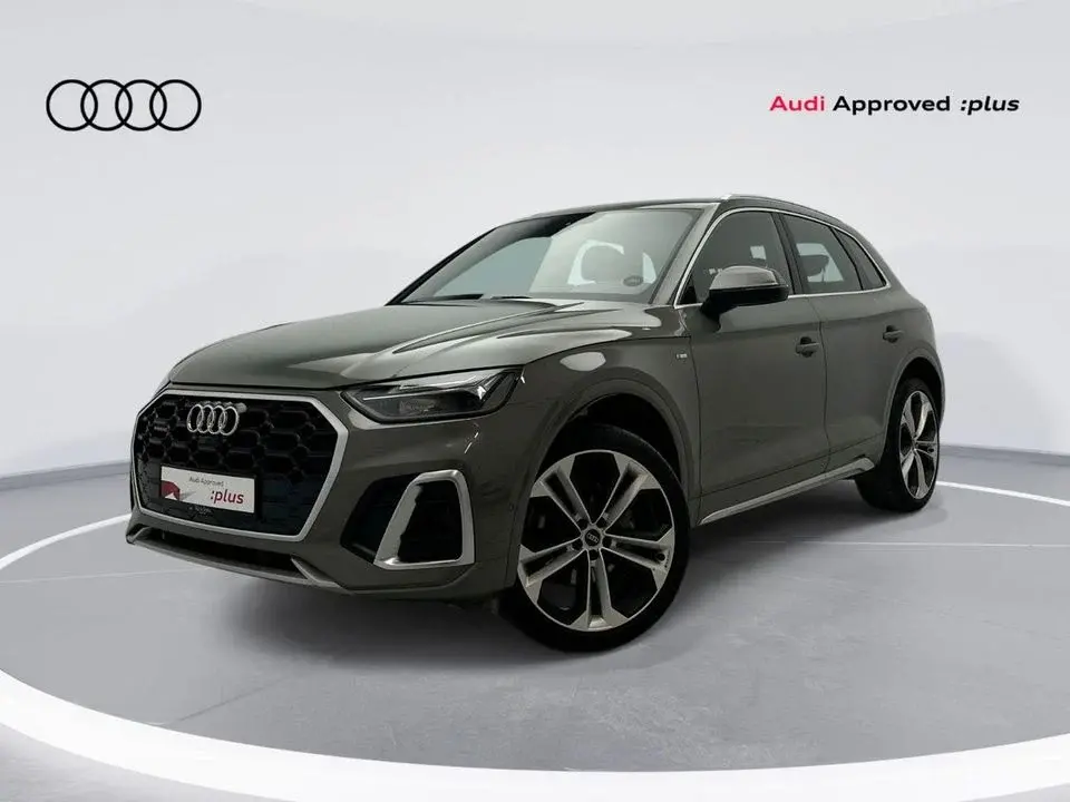 Audi Q5 45 TFSI Quattro Design 2.0L Q5 S line 45 TFSI quattro 249hp (Ref# 78773)