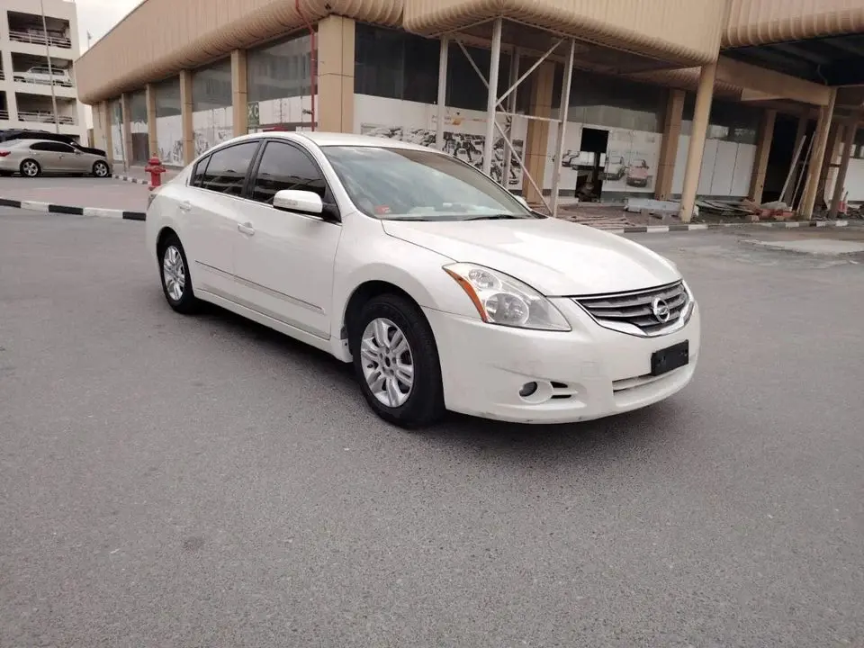 Nissan Altima S 2.5L