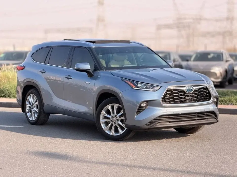 Toyota Highlander Hybrid Platinum 2.5L 360 camera, panoramic , head up display