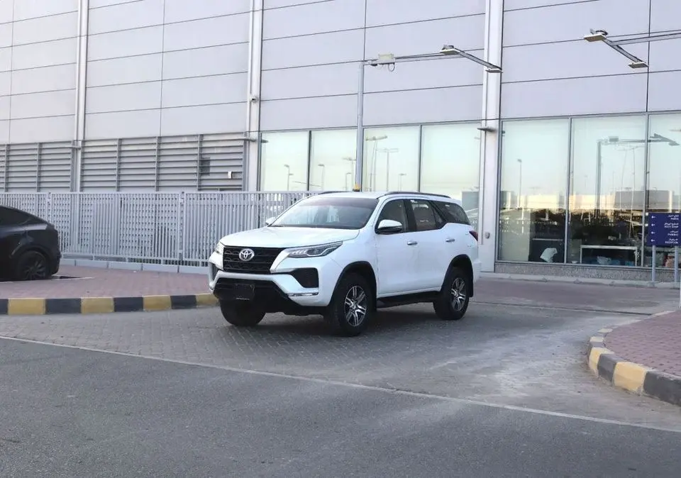 Toyota Fortuner EXR 2.7L (160 HP)