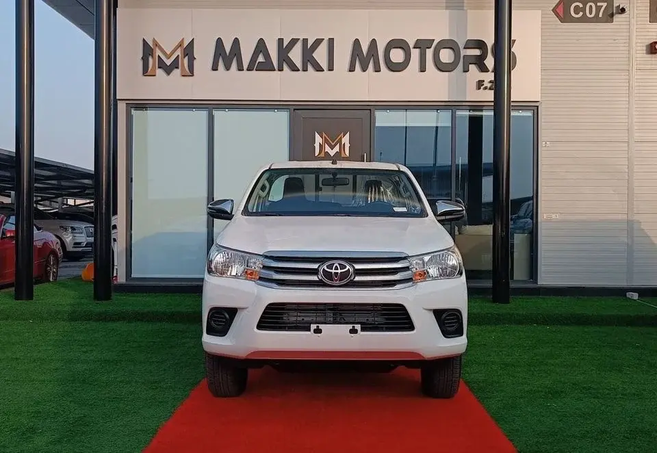 Toyota Hilux HILUX 2.4L DSL SINGLE CABIN