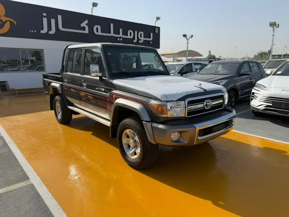 Toyota Land Cruiser Pick Up Std 4.0L Single Cab Utility 4WD
