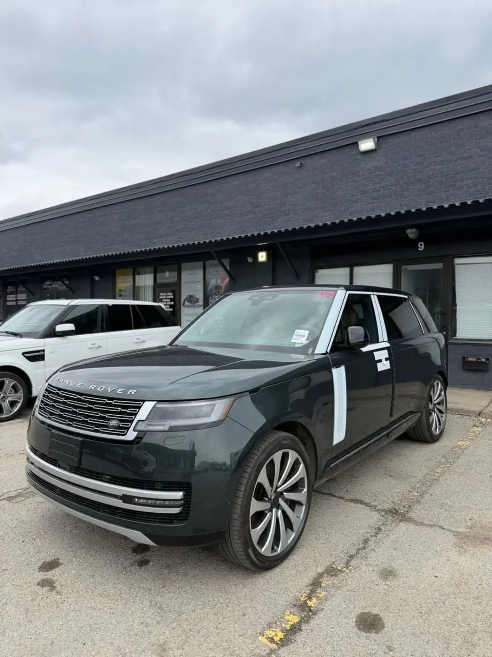 Land Rover Range Rover Autobiography P530 Long Wheel Base