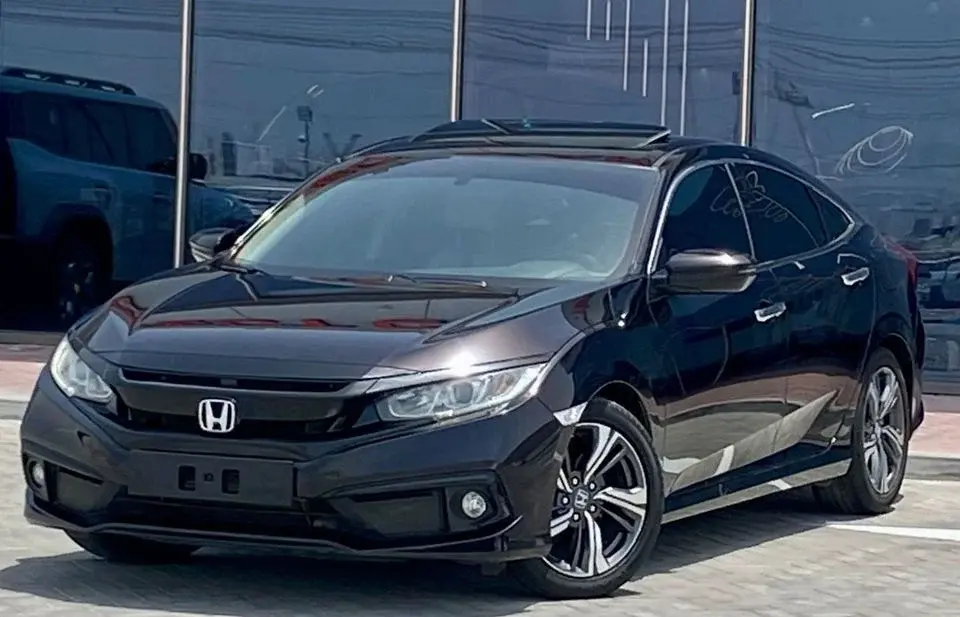Honda Civic LX Sport 1.6L 830/-Monthly l GCC l Sunroof, Cruise, Camera l Accident Free
