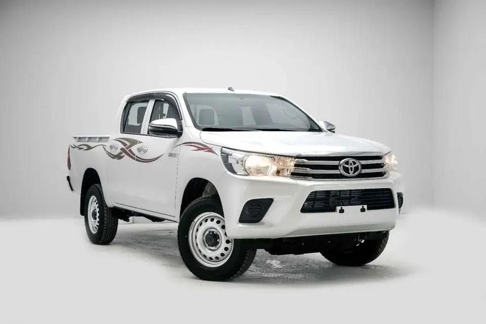 Toyota Hilux 2.4L - Platinum White Pearl Inside Black Export Only