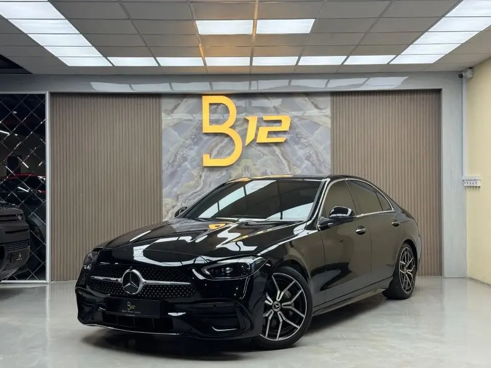 Mercedes-Benz C 200 Premium 2.0L