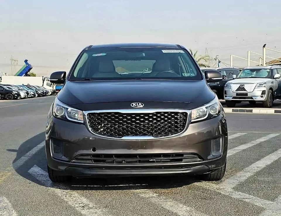 Kia Sedona LX / V6 / 3.3L / 7 SEATS / ELECTRIC SEATS/ EXPORT ONLY / LOT# 31911