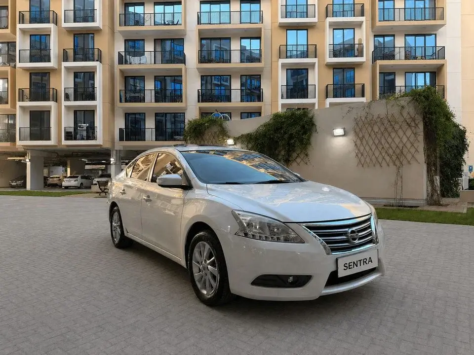Nissan Sentra SL 1.8L 2016 Nissan Sentra 1.8L GCC No Accidents Keyless Leather Passing Done