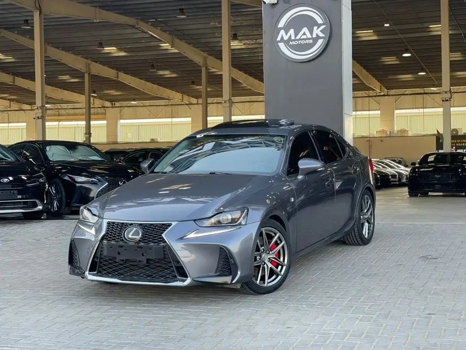 Lexus IS350 PLATINUM 3500CC V6 / SUNROOF / RADAR / LANE KEEP ASSIST / BIG SCREEN / RIMS / COOLING AND HEATING SE