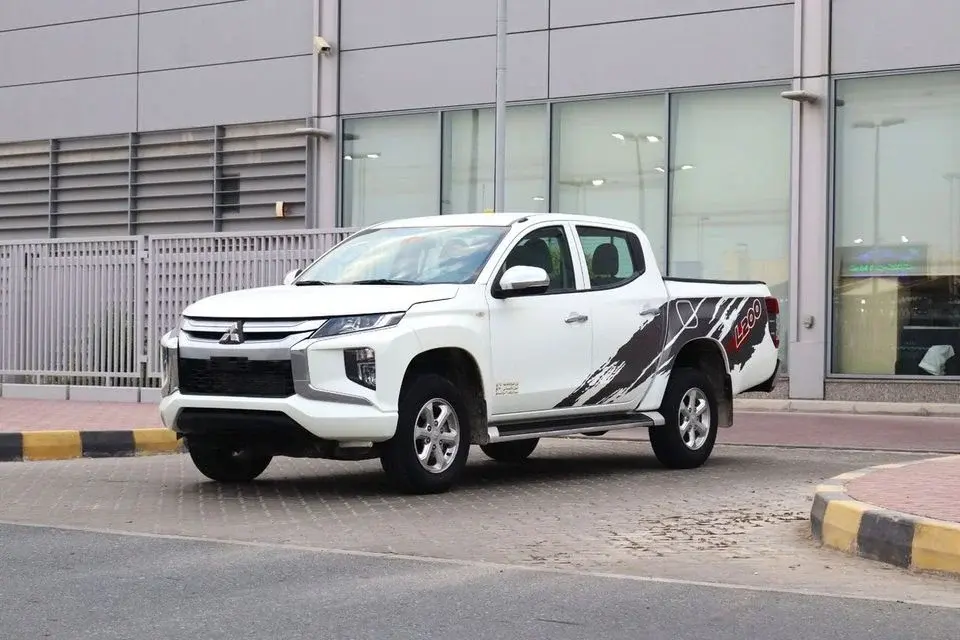 Mitsubishi L200 GLS 2.4L