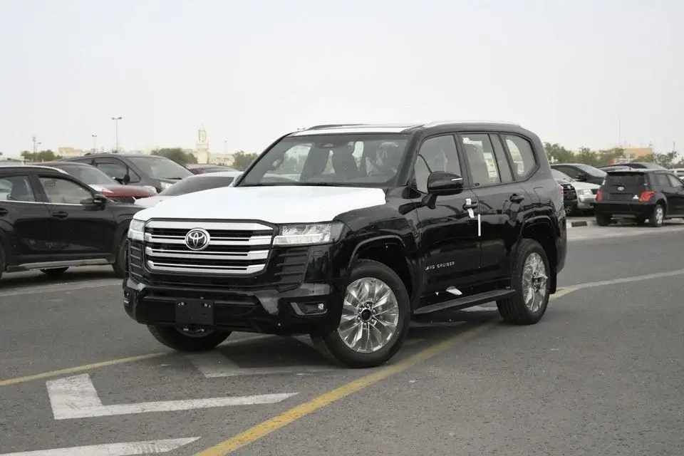 Toyota Land Cruiser GXR 4.0L With Rader And Remote Start Engine