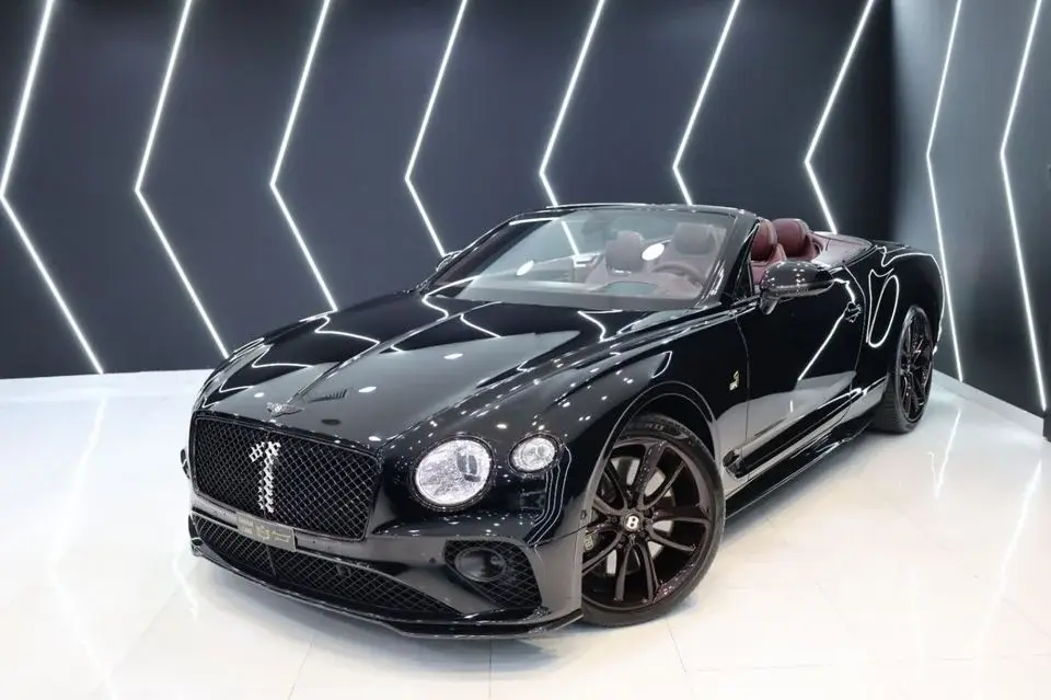 Bentley Continental GTC Number 1 Edition by Mulliner, 1 OF 100, Carbon Fiber Body Kit, GCC Specs!!