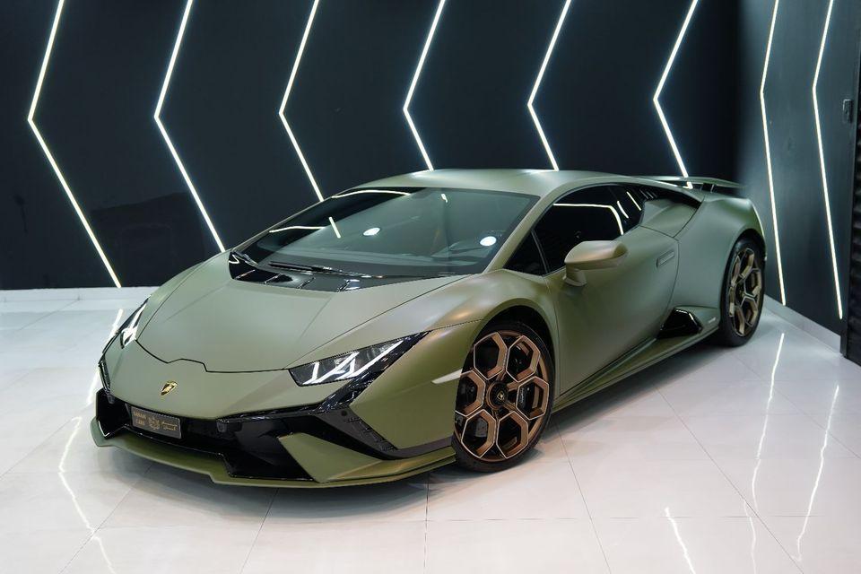 Lamborghini Huracan Tecnica, 60th Anniversary, Lifting System, Apple CarPlay, Lamborghini Warr + Serv!!