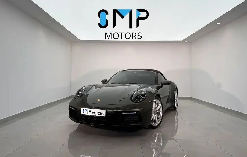 Porsche 911 Carrera 4 convertible 5,361km