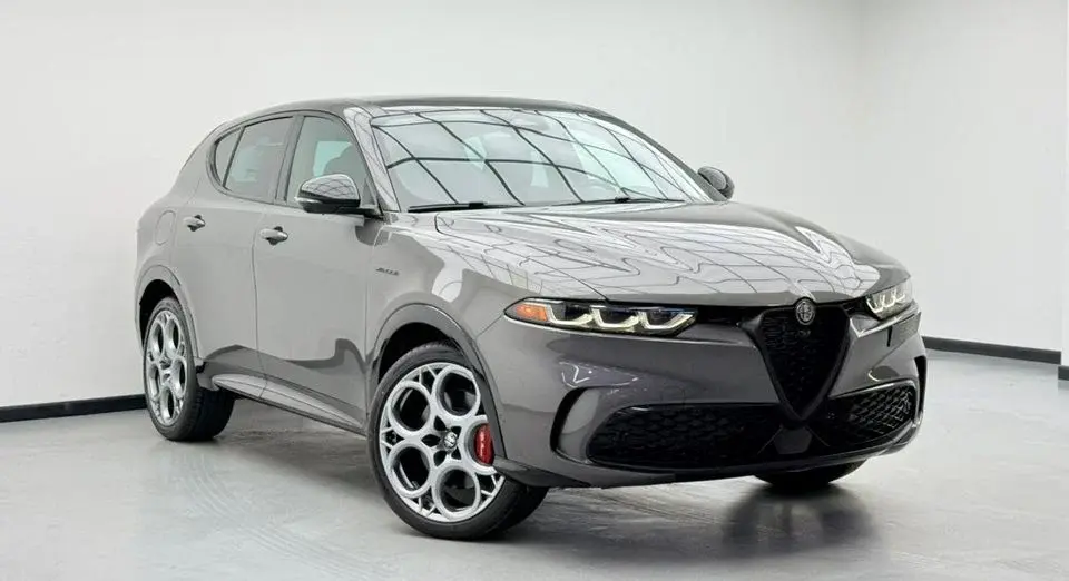Alfa Romeo Tonale 2025 Alfa Romeo Tonale Veloce, 5 Years Alfa Warranty + Service Pack, Delivery Kms, Fully Loaded, GCC