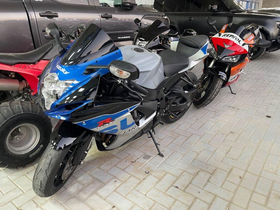 Suzuki GSX R 600CC