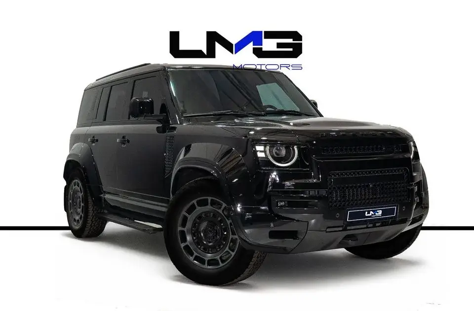 Land Rover Defender 2026 BLACK EDITION DEFENDER OCTA P635 GCC SPEC UNDER WARRANTY AND SERVICE CONTRACT