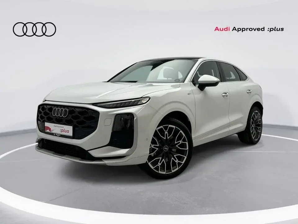 Audi Q3 Sportback TFSI quattro 204hp Premium Edition (Ref# 24978)