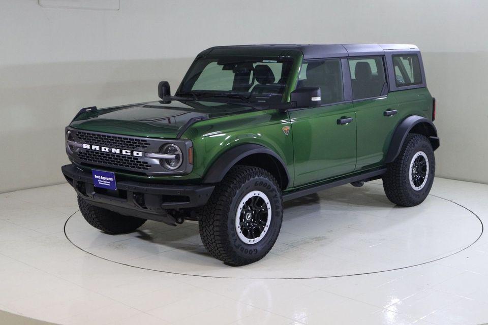 Ford Bronco Badlands 2.7L B4D4725 / AL TAYER MOTORS AL QOUZ SHOWROOM