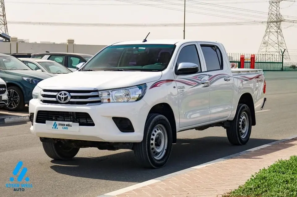Toyota Hilux GL 2.7L Double Cab Utility AWD 2022 2.7L Petrol Dual Cab Pickup Automatic GCC Specs Best Price